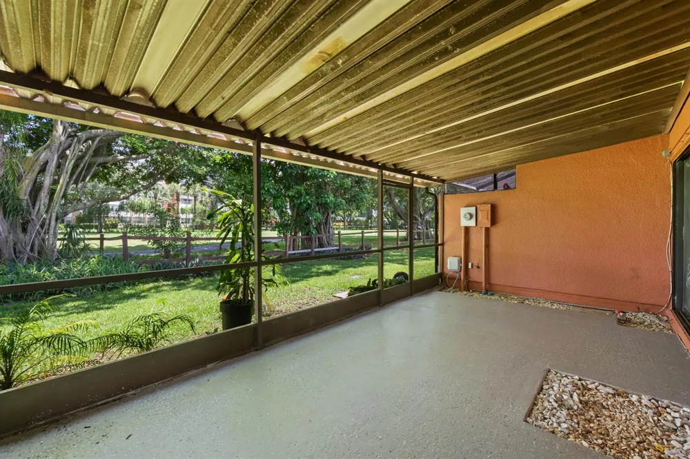 1517 Fairway Road Pembroke Pines, FL 33026