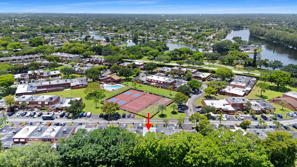 1517 Fairway Road Pembroke Pines, FL 33026