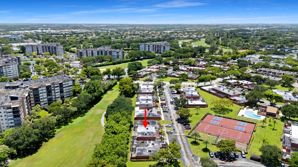 1517 Fairway Road Pembroke Pines, FL 33026