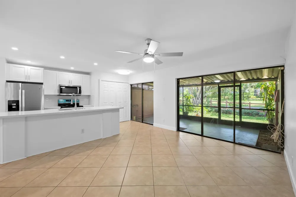 1517 Fairway Road Pembroke Pines, FL 33026