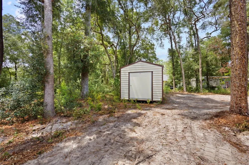 8071 NW 172ND LANE Trenton, FL 32693