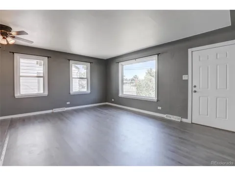 6510 E 74th Place