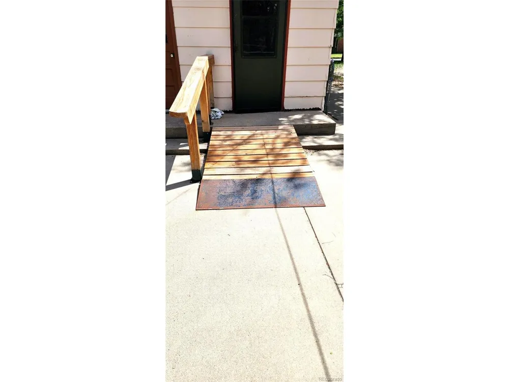 511 E Permenter Lamar, CO 81052