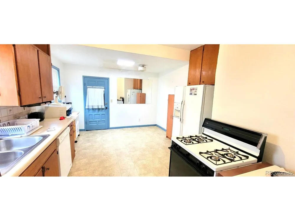 511 E Permenter Lamar, CO 81052