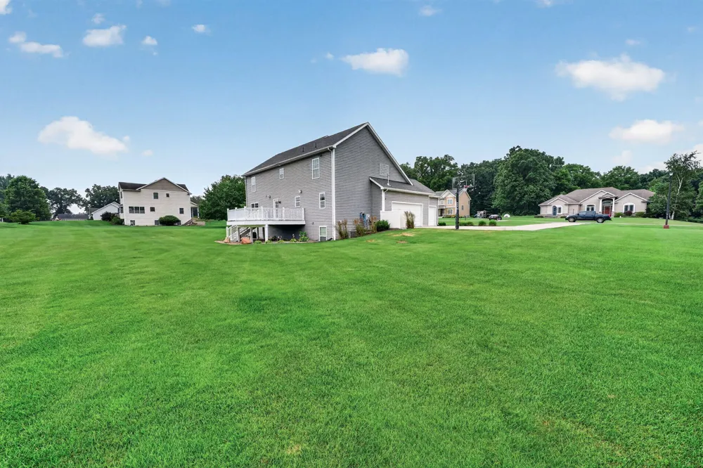 66155 Blackberry Edwardsburg, MI 49112