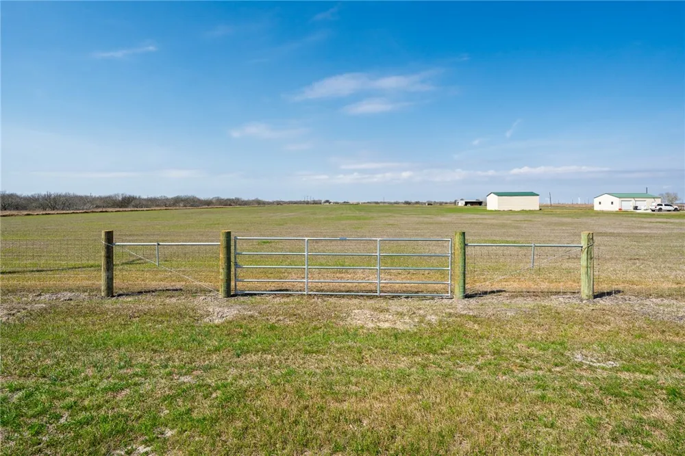 2793 County Road 3161 Taft, TX 78390