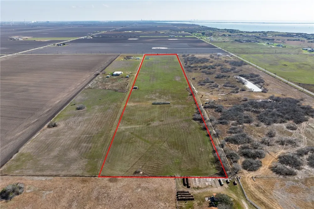 2793 County Road 3161 Taft, TX 78390