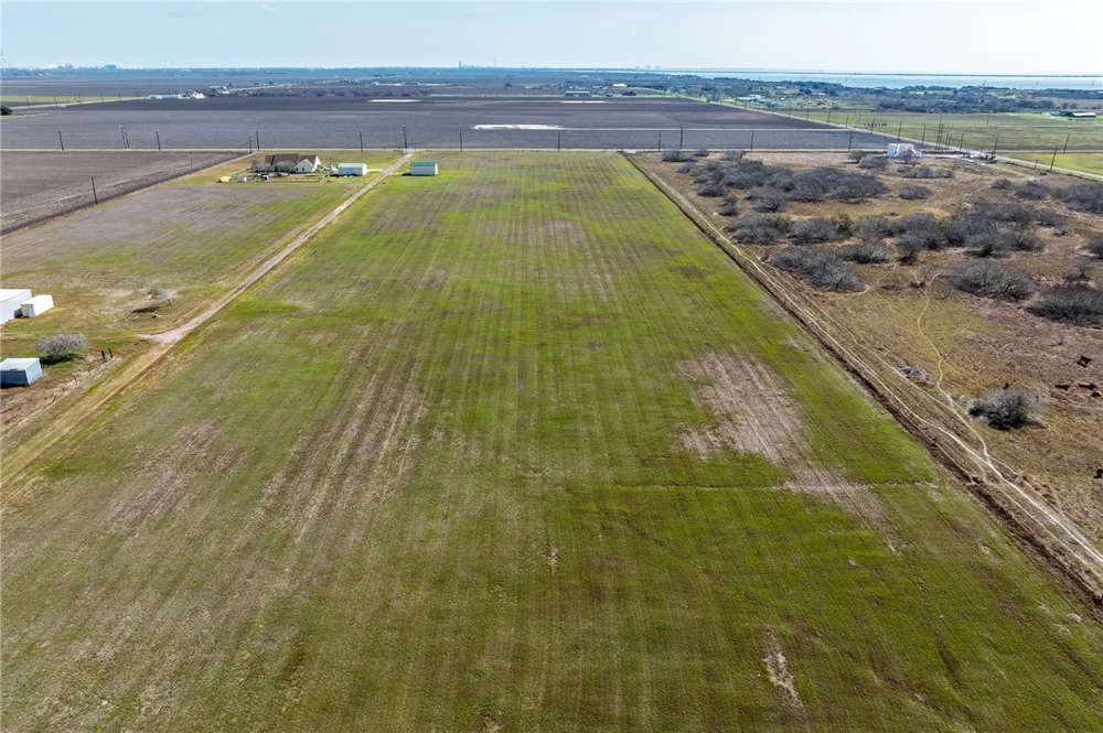 2793 County Road 3161 Taft, TX 78390