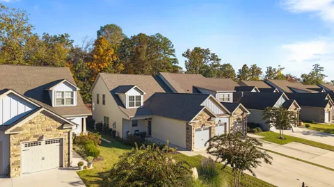 2352 Rivendell Lane