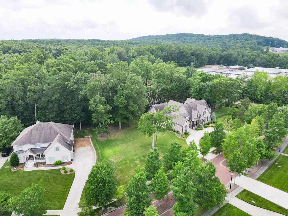 2324 Dogwood Grove Circle Signal Mountain, TN 37377