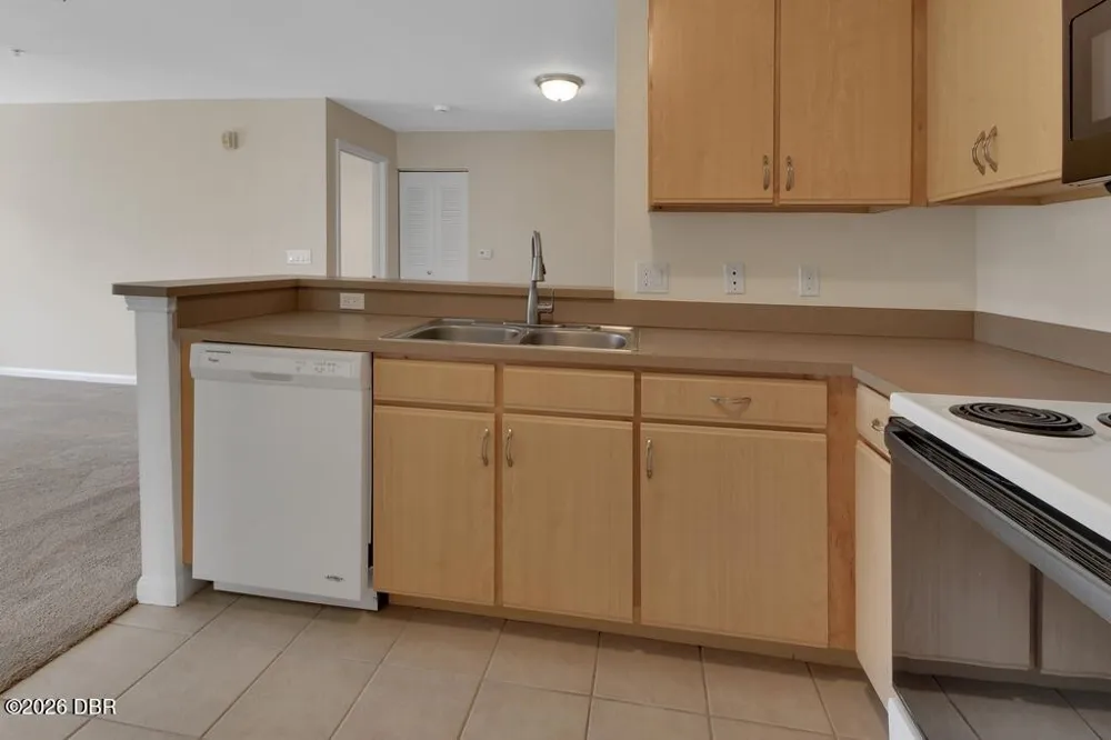 940 Village Trail #4-207 Port Orange, FL 32127