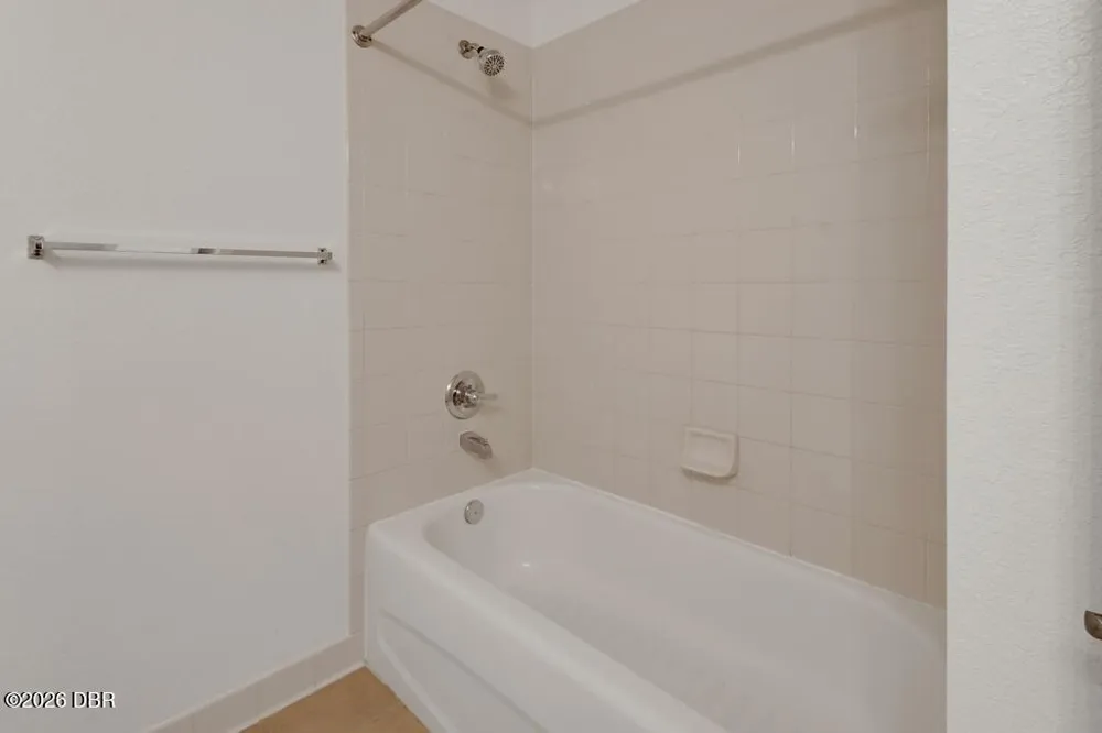 940 Village Trail #4-207 Port Orange, FL 32127