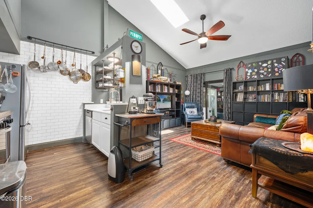 101 Hill Avenue #5 Deland, FL 32724