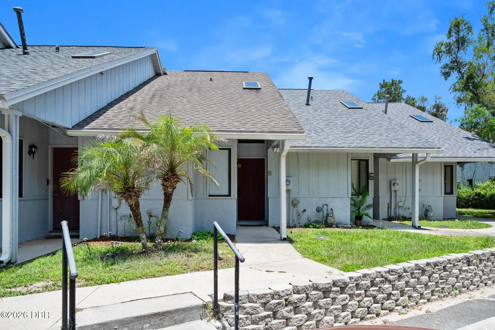 101 Hill Avenue #5 Deland, FL 32724