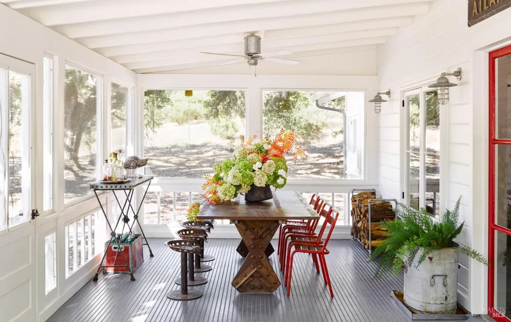 4553 Chiles Pope Valley Road St. Helena, CA 94574