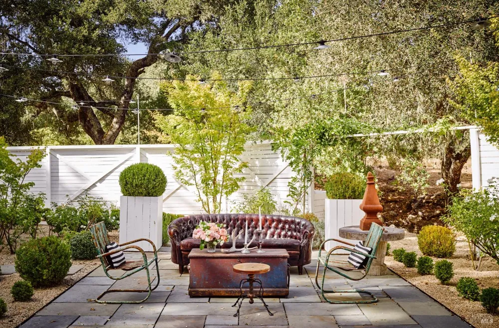 4553 Chiles Pope Valley Road St. Helena, CA 94574