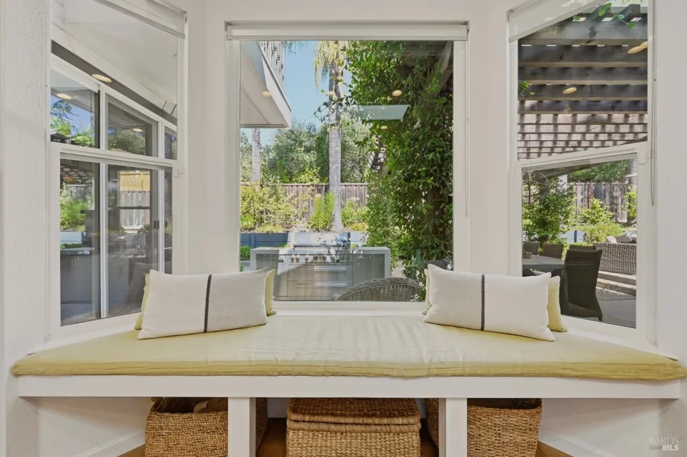 806 Chiles Avenue St. Helena, CA 94574