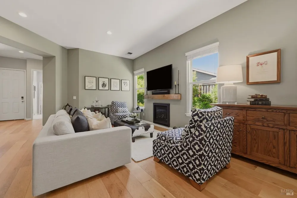 806 Chiles Avenue St. Helena, CA 94574