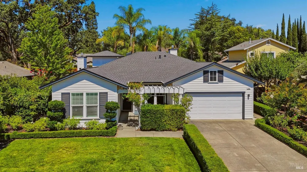 806 Chiles Avenue St. Helena, CA 94574