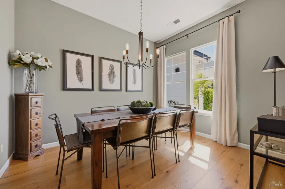 806 Chiles Avenue St. Helena, CA 94574