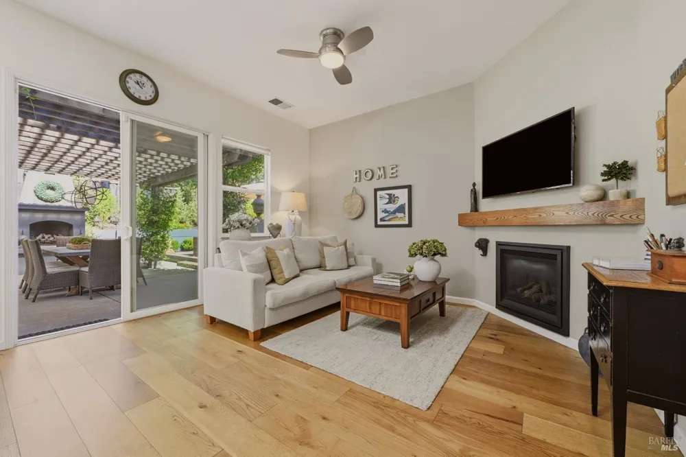 806 Chiles Avenue St. Helena, CA 94574