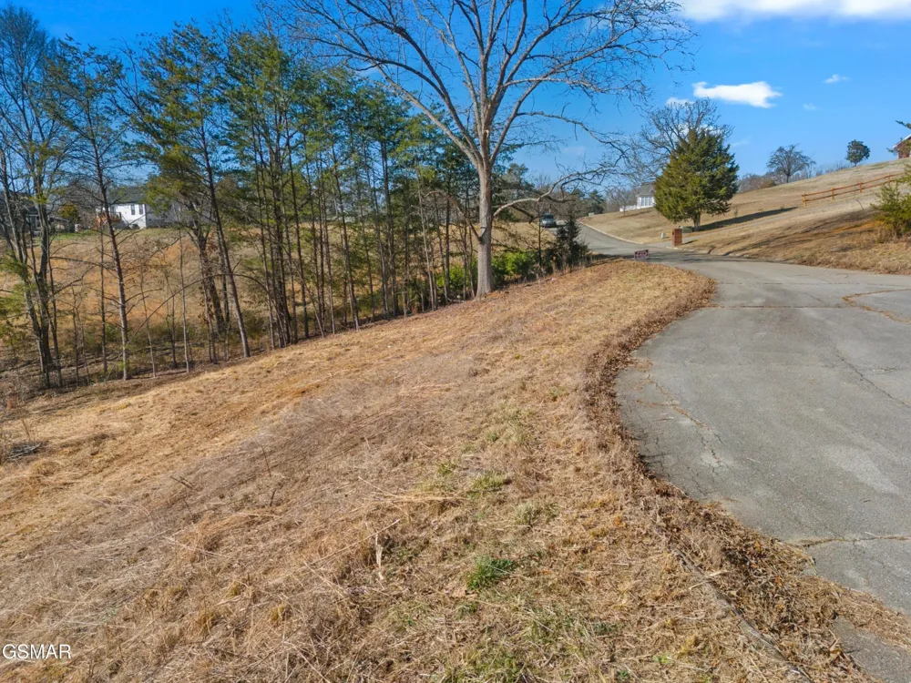 53 Kenneth Overlook Kodak, TN 37764