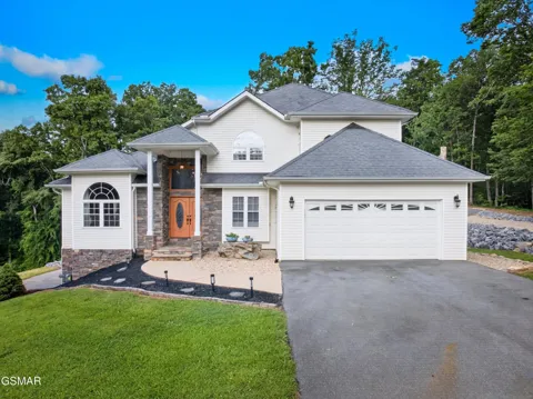 917 Crickett Drive