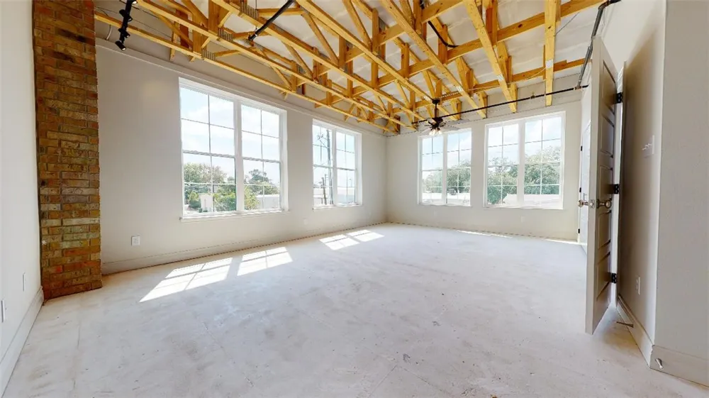 305 W 27 th Street #225 Bryan, TX 77803