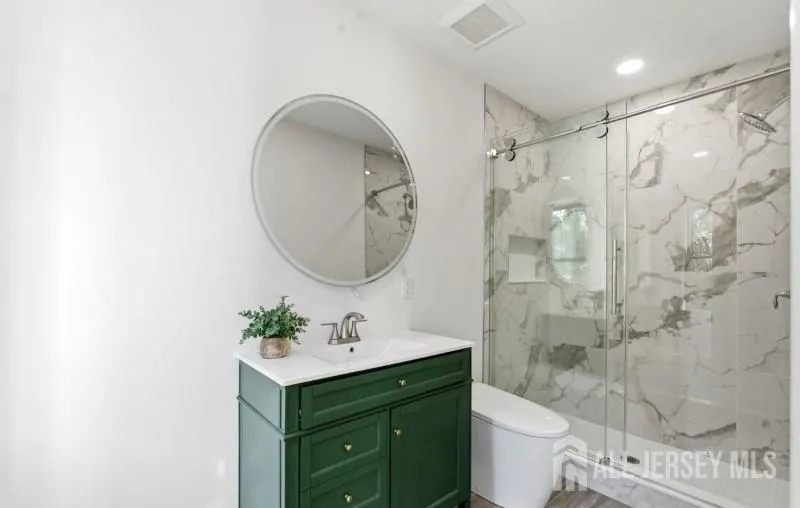 61 Hickory Street Metuchen, NJ 08840
