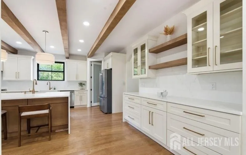 61 Hickory Street Metuchen, NJ 08840