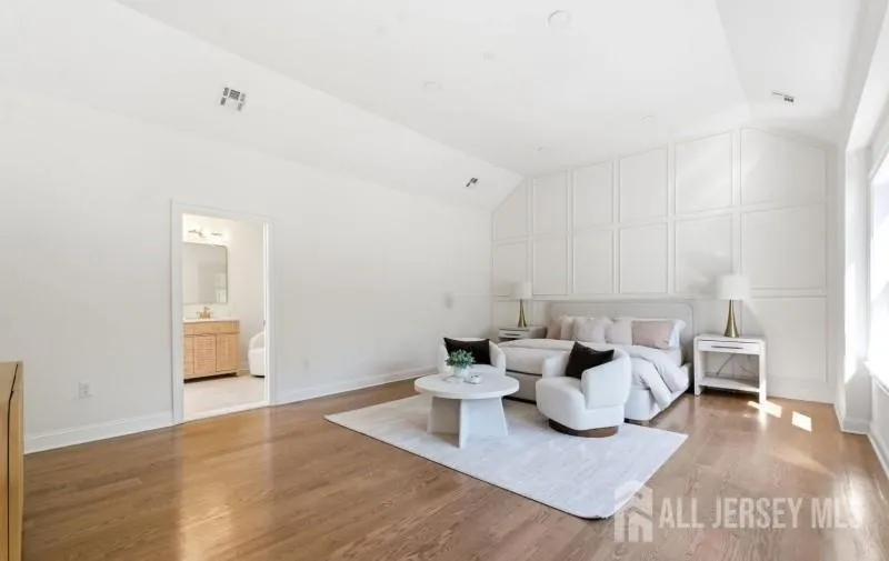 61 Hickory Street Metuchen, NJ 08840
