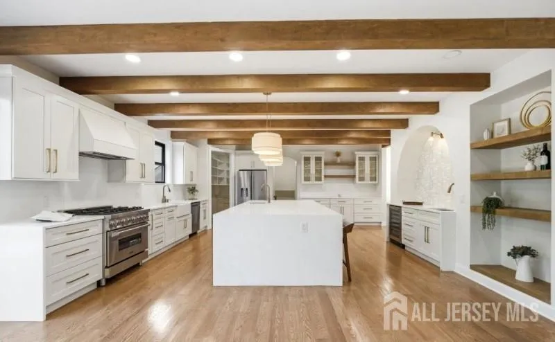 61 Hickory Street Metuchen, NJ 08840