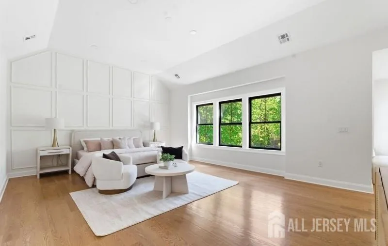 61 Hickory Street Metuchen, NJ 08840