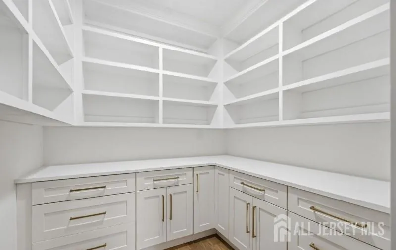 61 Hickory Street Metuchen, NJ 08840