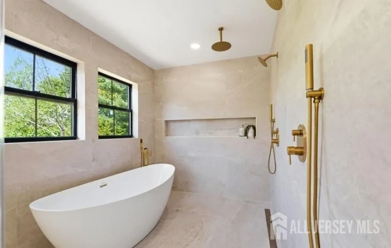 61 Hickory Street Metuchen, NJ 08840