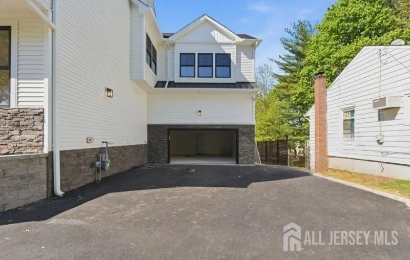 61 Hickory Street Metuchen, NJ 08840