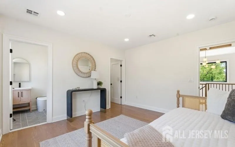 61 Hickory Street Metuchen, NJ 08840