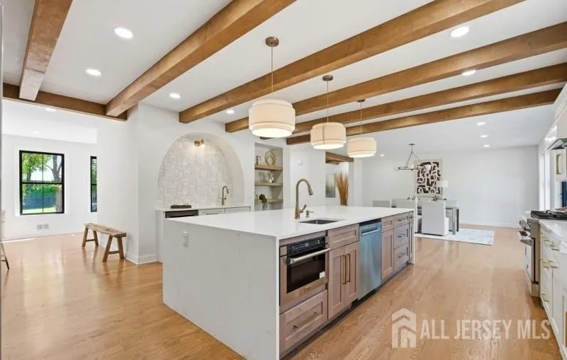 61 Hickory Street Metuchen, NJ 08840