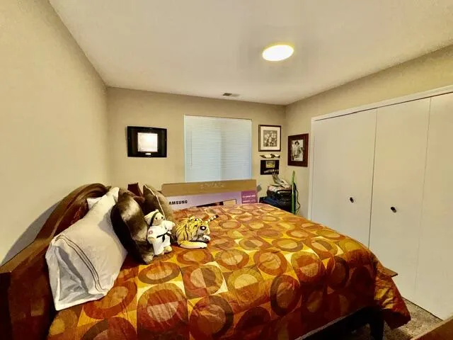 432 Marigold Circle Westland, MI 48185