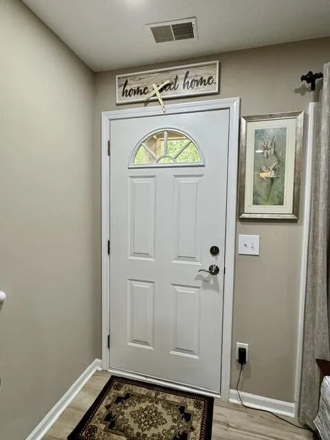 432 Marigold Circle Westland, MI 48185