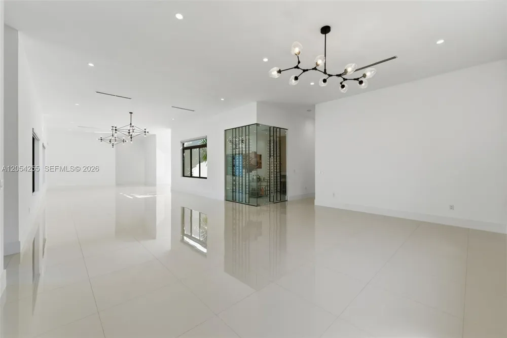 10005 SW 66th St Miami, FL 33173