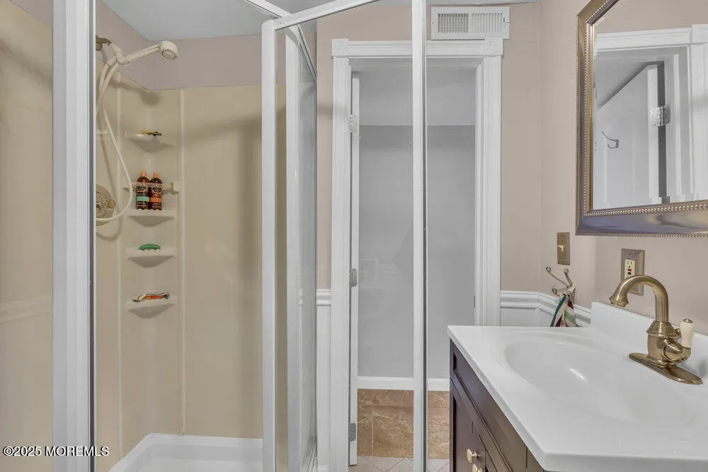 607 Wildwood Road Allenhurst, NJ 07711