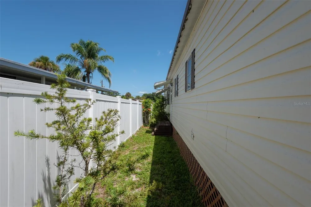 110 CHARLES STREET Edgewater, FL 32141