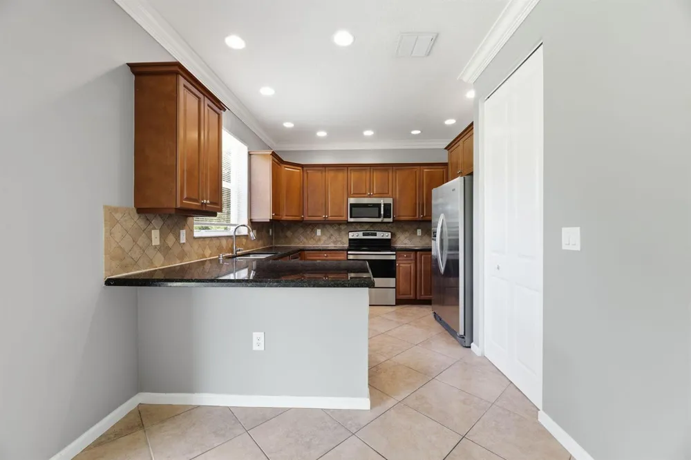 2709 Pienza Circle Royal Palm Beach, FL 33411