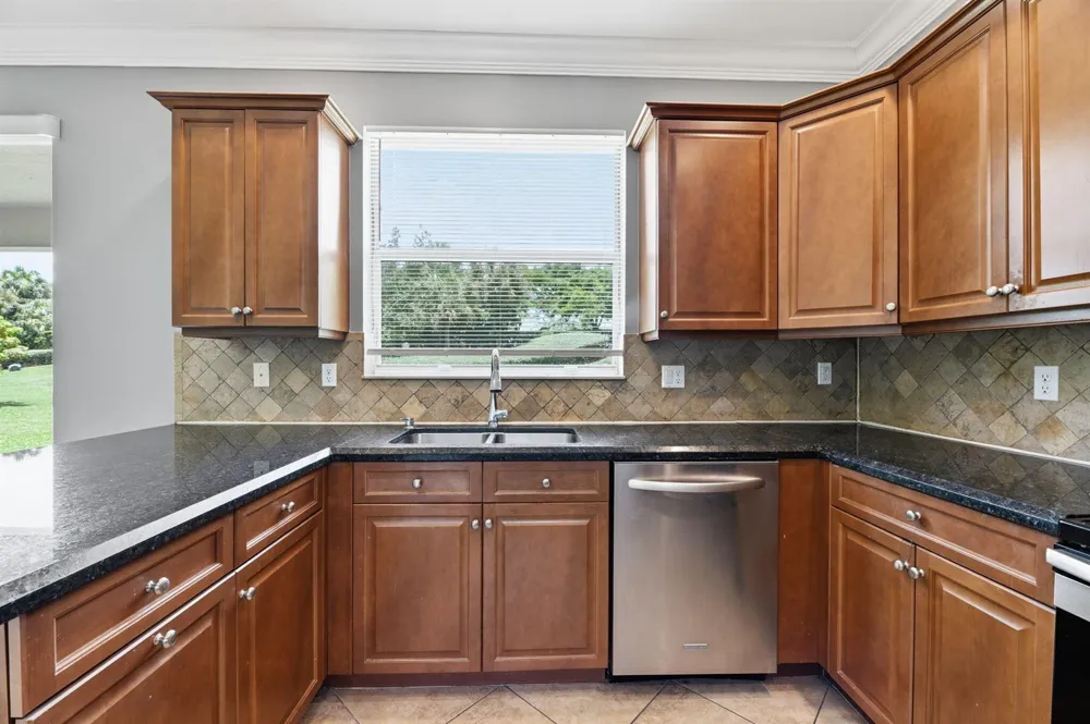2709 Pienza Circle Royal Palm Beach, FL 33411