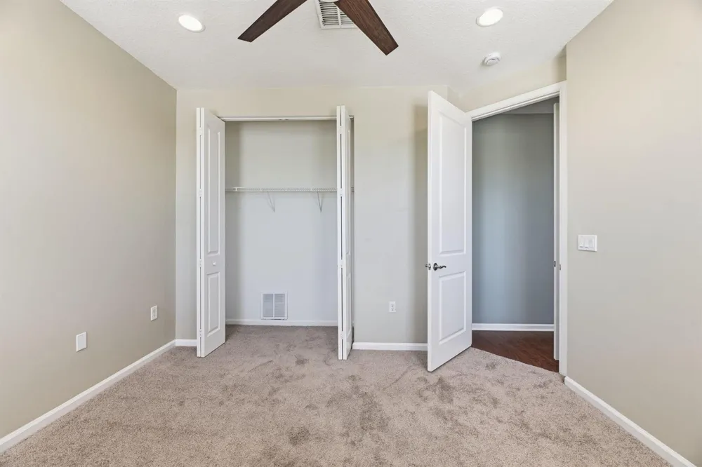 2709 Pienza Circle Royal Palm Beach, FL 33411
