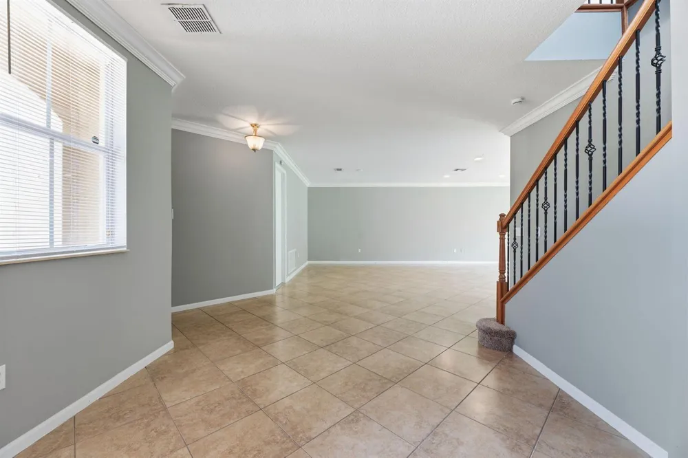 2709 Pienza Circle Royal Palm Beach, FL 33411