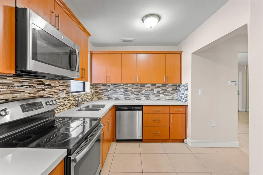 3220 E 8th Ave Hialeah, FL 33013