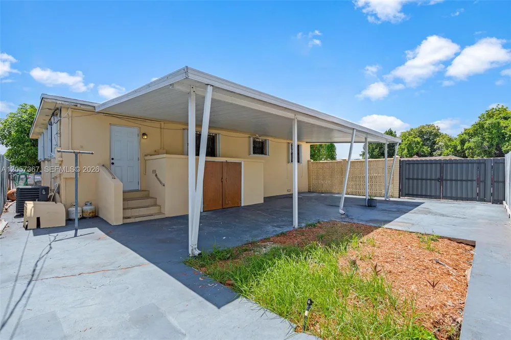 3220 E 8th Ave Hialeah, FL 33013