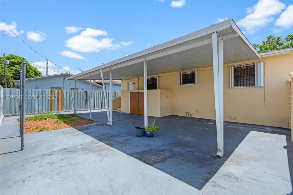 3220 E 8th Ave Hialeah, FL 33013